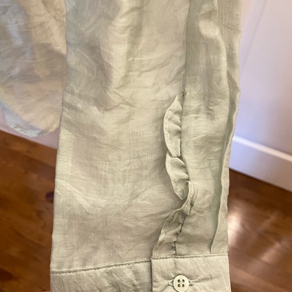 BRAND NEW satin button down - Picture 4 of 5